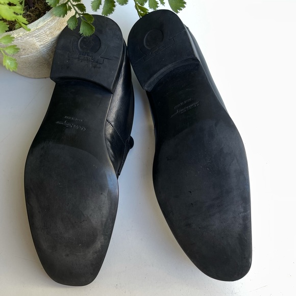 Salvatore Ferragamo🍂🍁black leather Loafers 7.5 - Picture 8 of 9